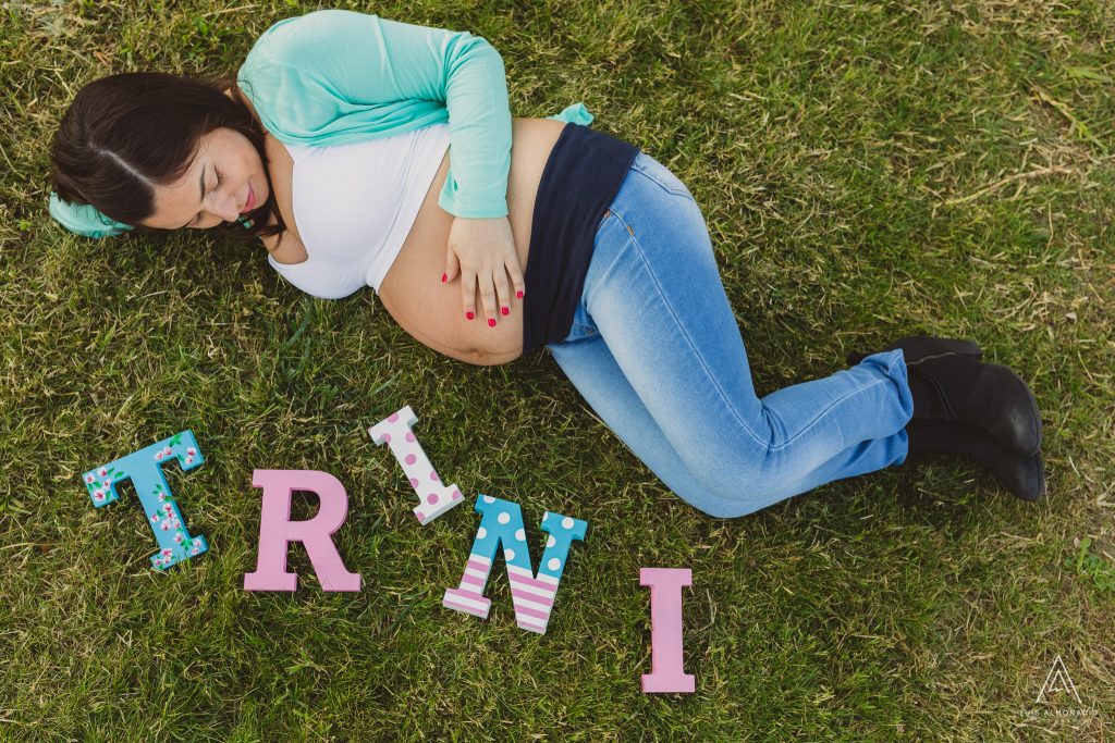 sesion-embarazada-embarazo-parque-bicentenario